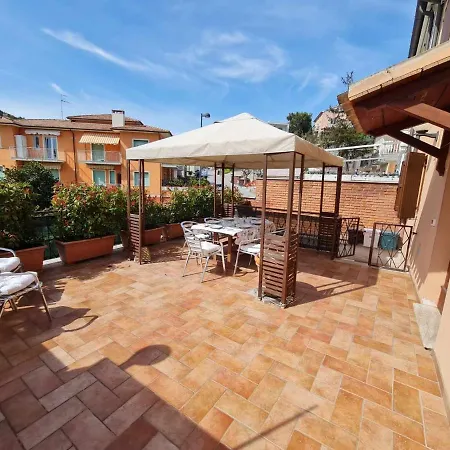 R29 Casa Singola Con Ampio Terrazzo Апартаменты *