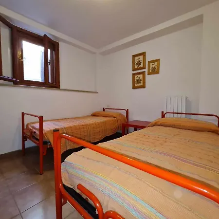 R29 Casa Singola Con Ampio Terrazzo Нумана