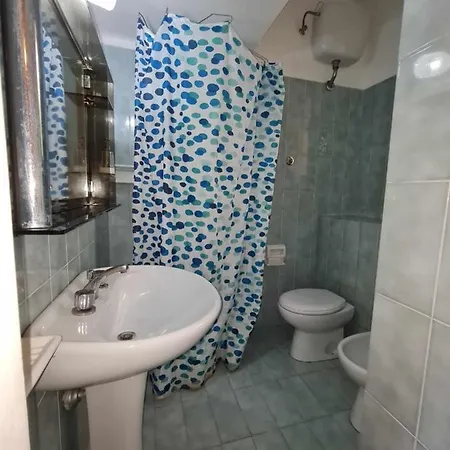 R29 Casa Singola Con Ampio Terrazzo Нумана